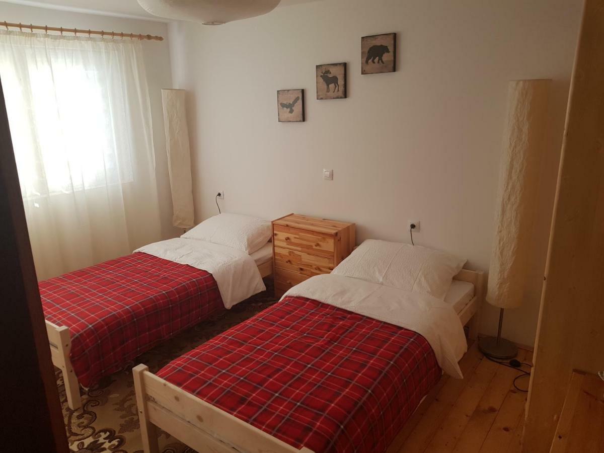 Apartmani Andrej Udbina Dış mekan fotoğraf