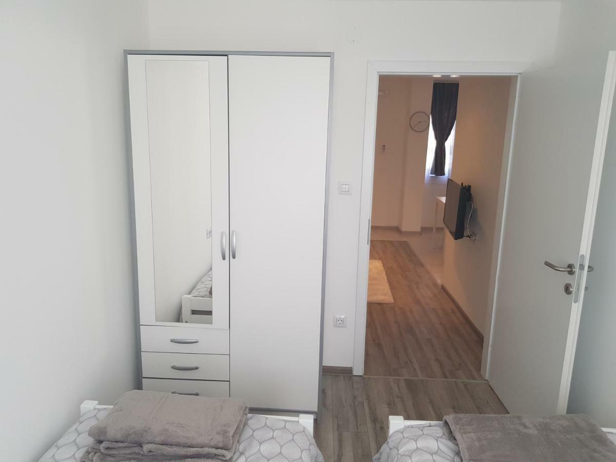 Apartmani Andrej Udbina Dış mekan fotoğraf