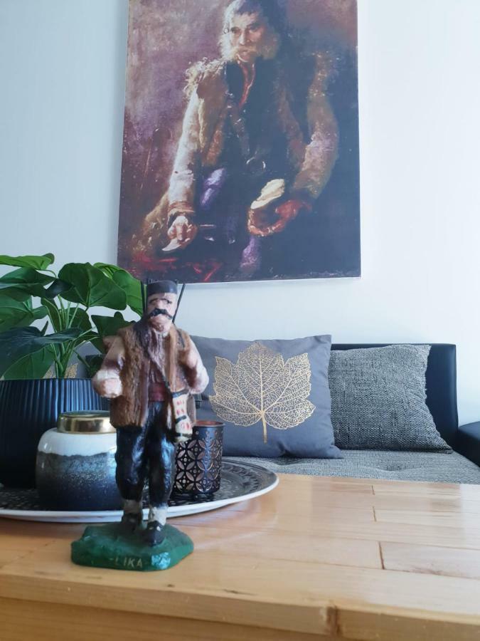 Apartmani Andrej Udbina Dış mekan fotoğraf