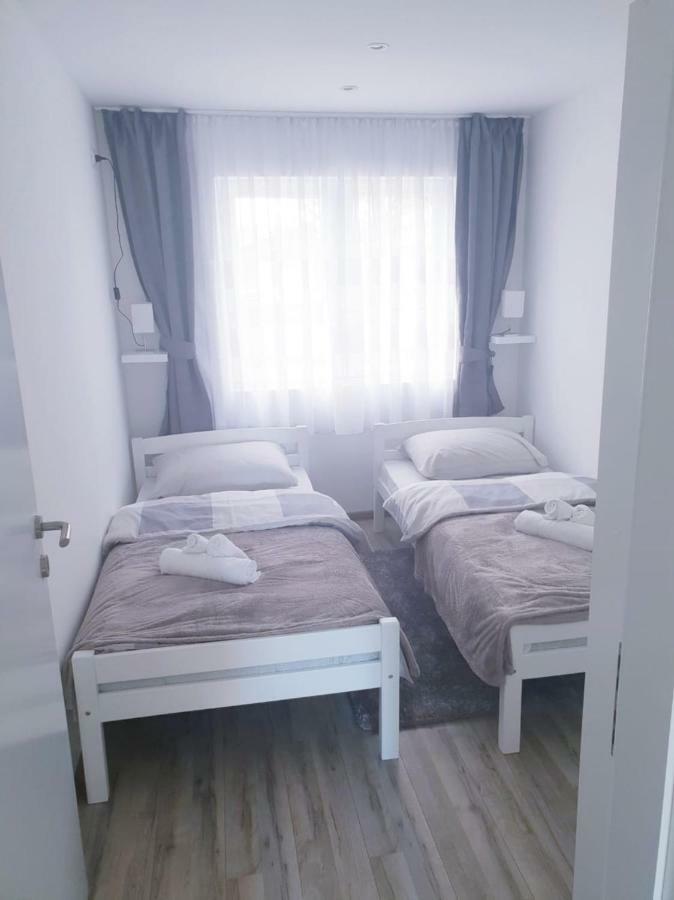 Apartmani Andrej Udbina Dış mekan fotoğraf