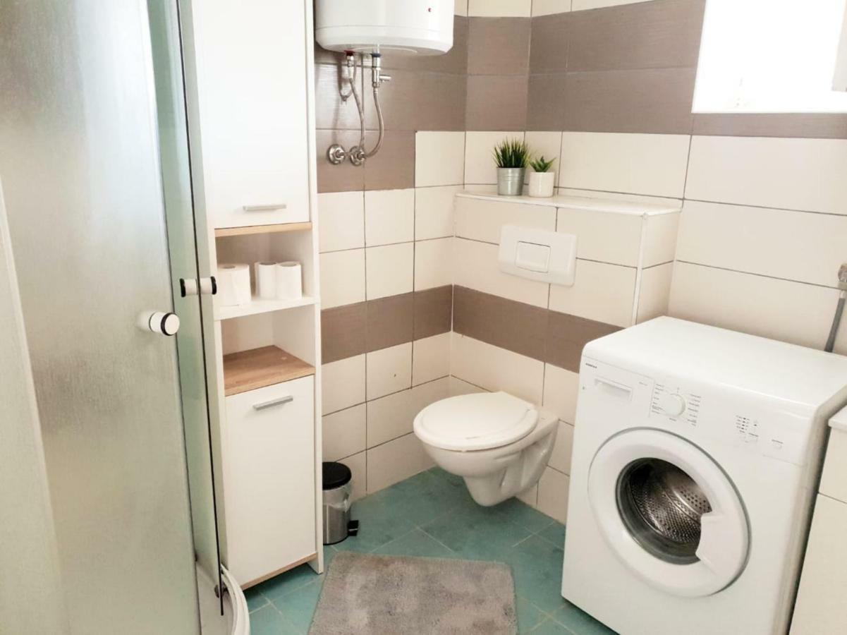 Apartmani Andrej Udbina Dış mekan fotoğraf