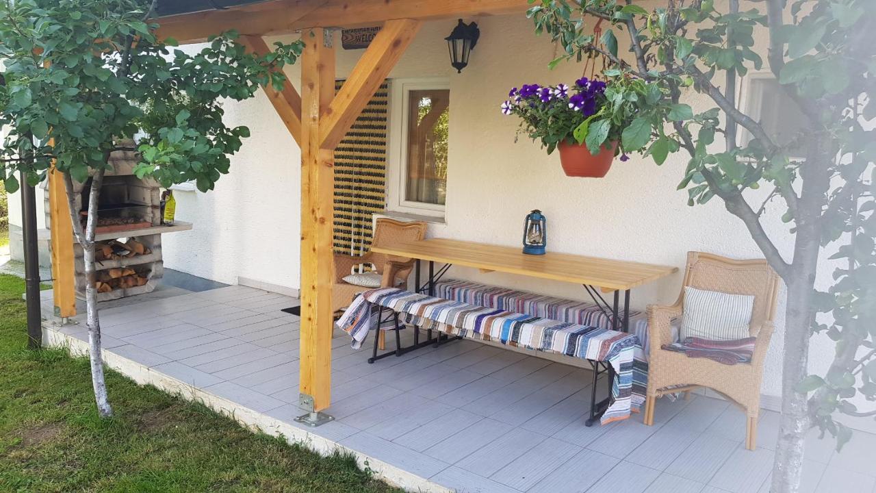 Apartmani Andrej Udbina Dış mekan fotoğraf