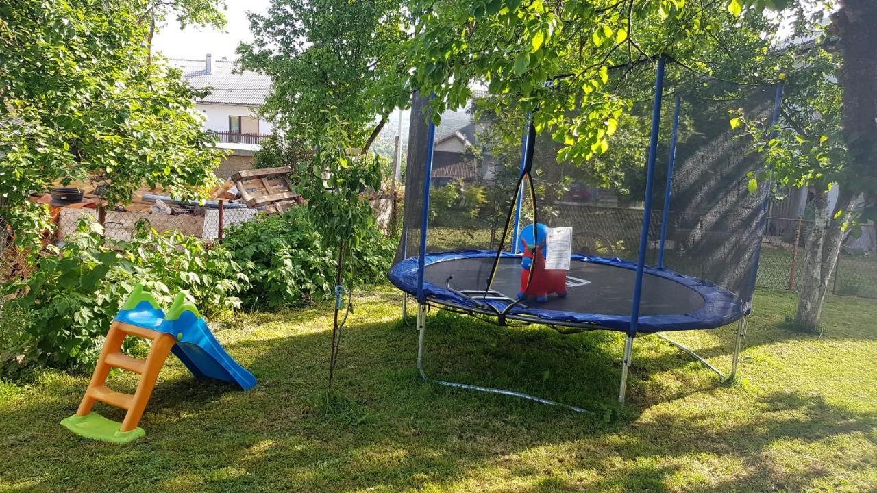 Apartmani Andrej Udbina Dış mekan fotoğraf